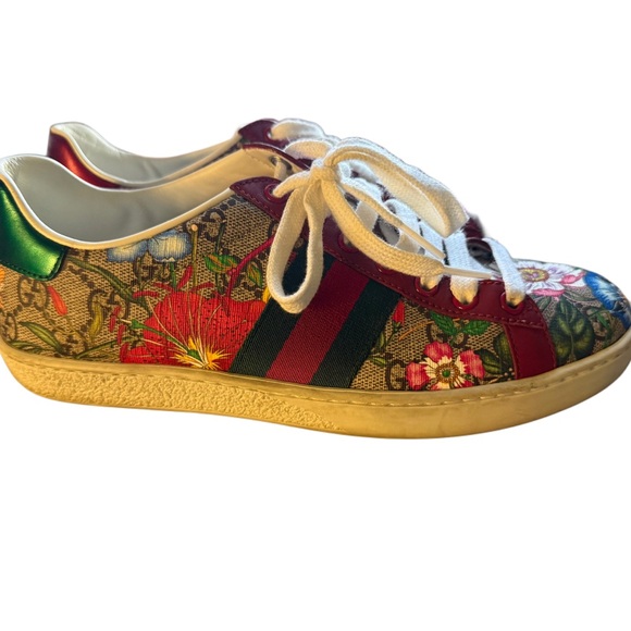 Gucci Shoes - Floral Patterned Sneakers with Red and Green Accents